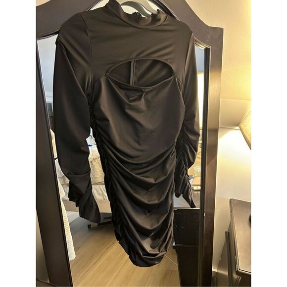 NEW Cut Out Bodycon Ruched Party Club Mini Dress L - Picture 4 of 6